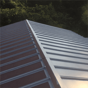 多治見市の外壁塗装、屋根塗装株式会社エスエスの屋根カバー工法板金