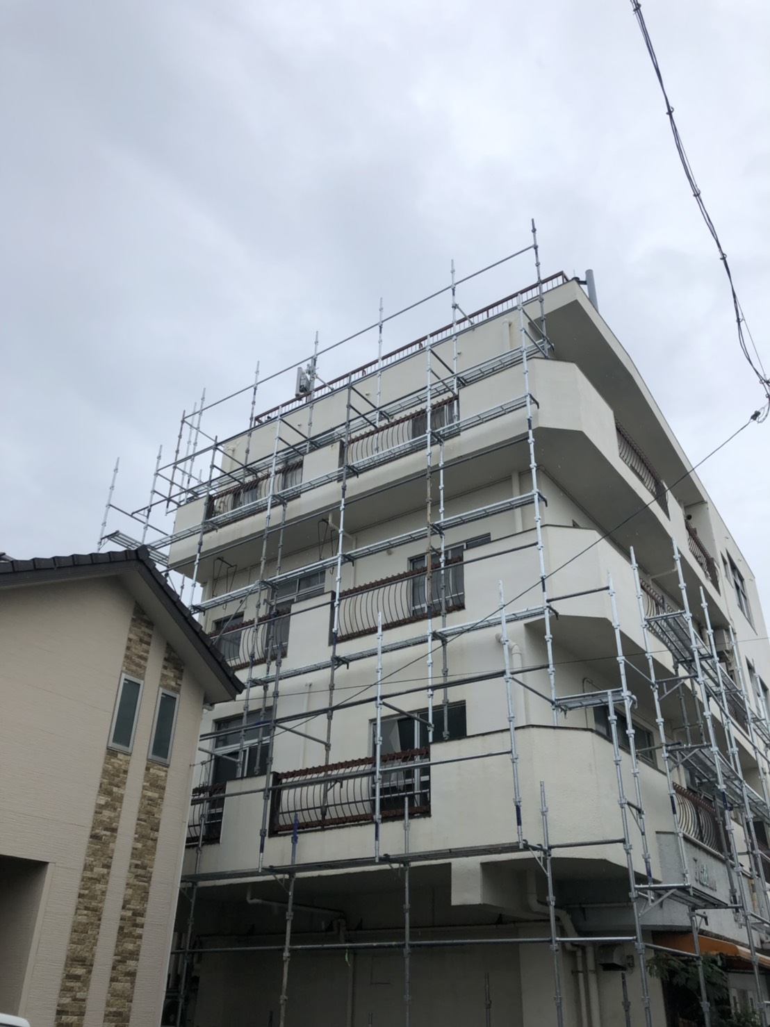 多治見市の外壁塗装、屋根塗装株式会社エスエスの施工事例Before