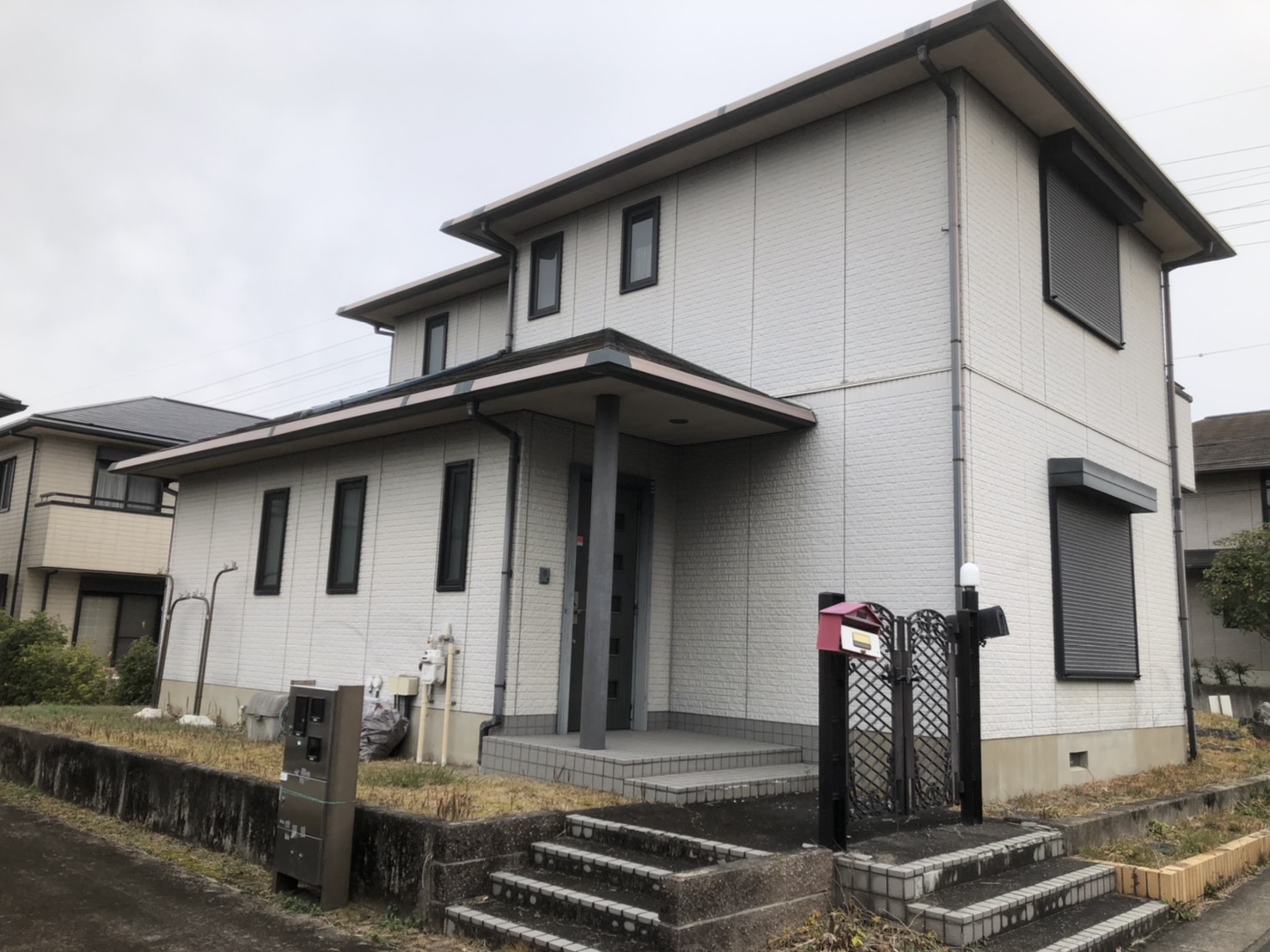 多治見市の外壁塗装、屋根塗装株式会社エスエスの施工事例Before