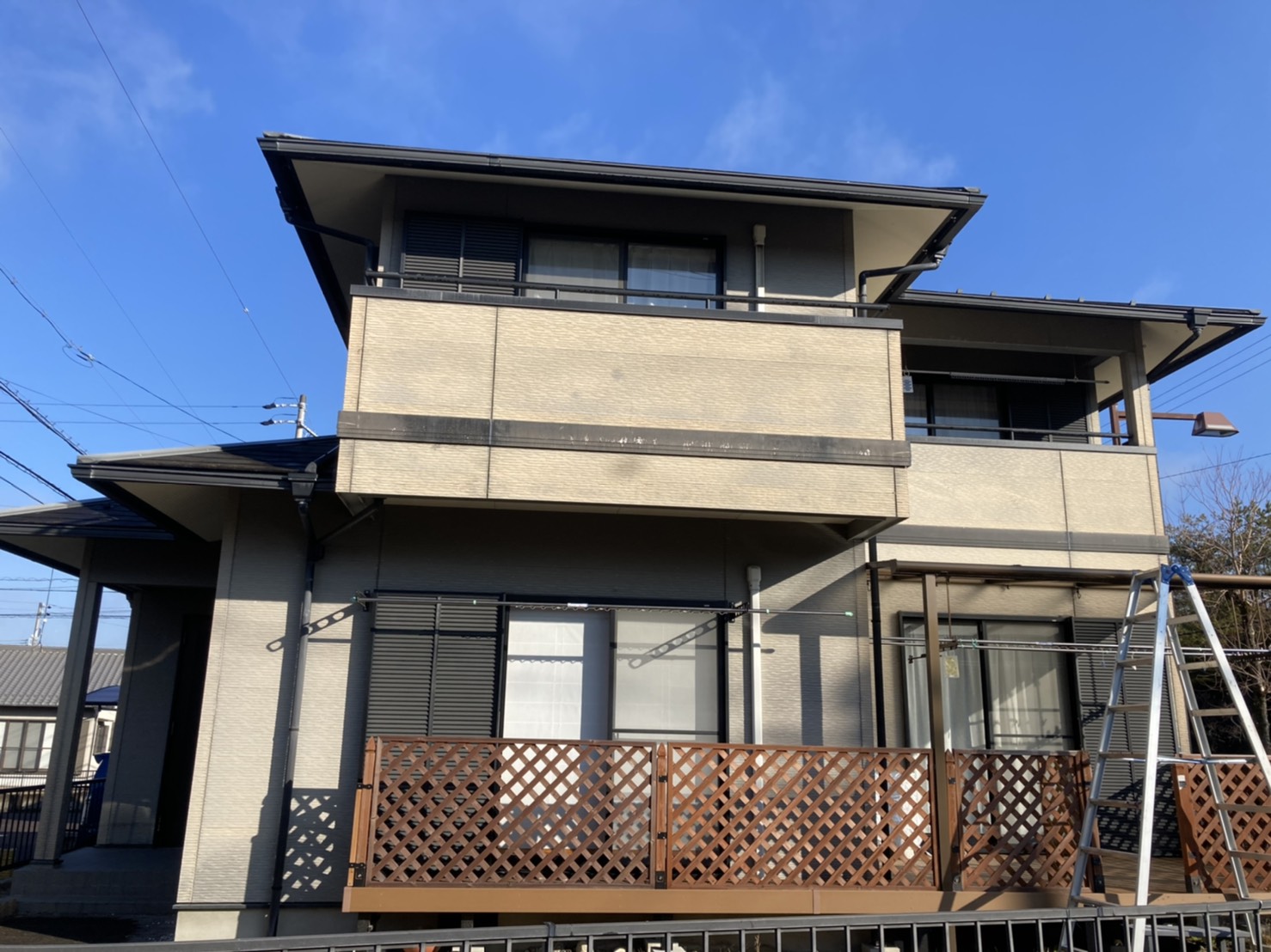 多治見市の外壁塗装、屋根塗装株式会社エスエスの施工事例Before