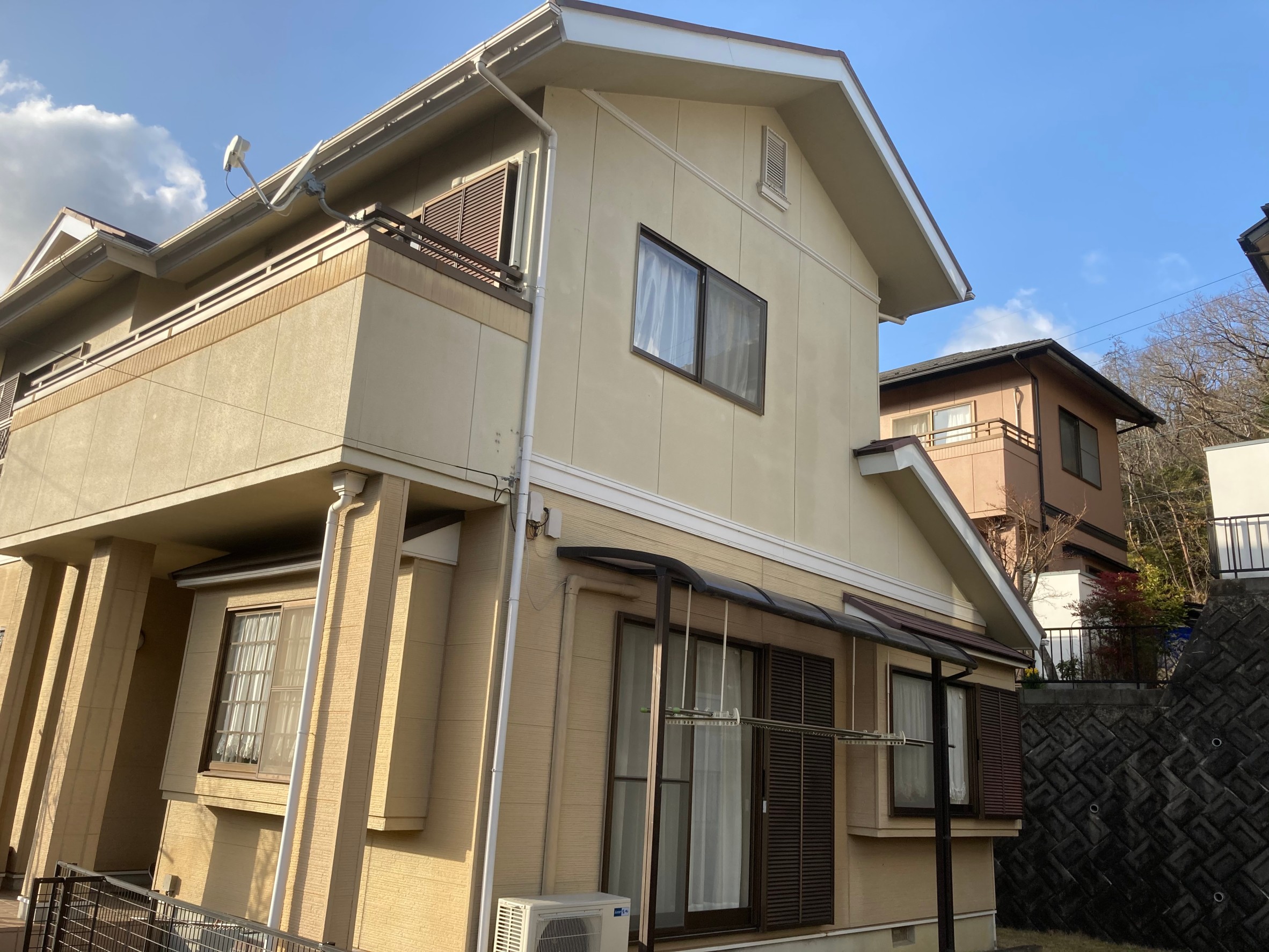 多治見市の外壁塗装、屋根塗装株式会社エスエスの施工事例Before