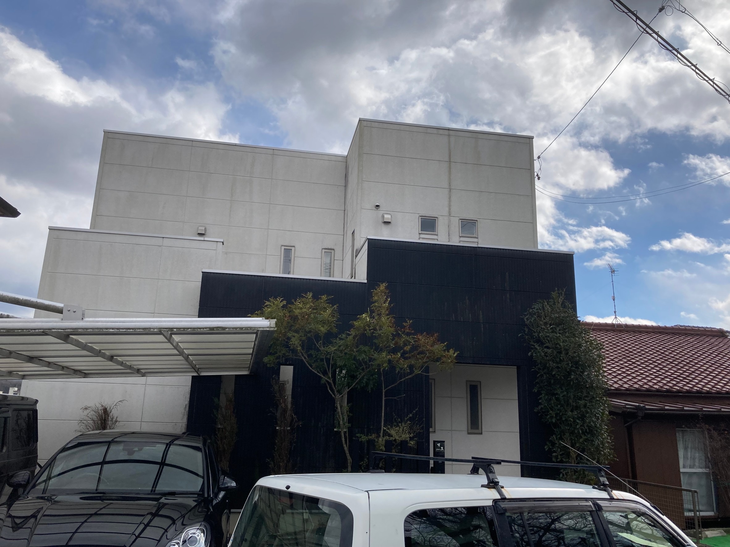 多治見市の外壁塗装、屋根塗装株式会社エスエスの施工事例Before