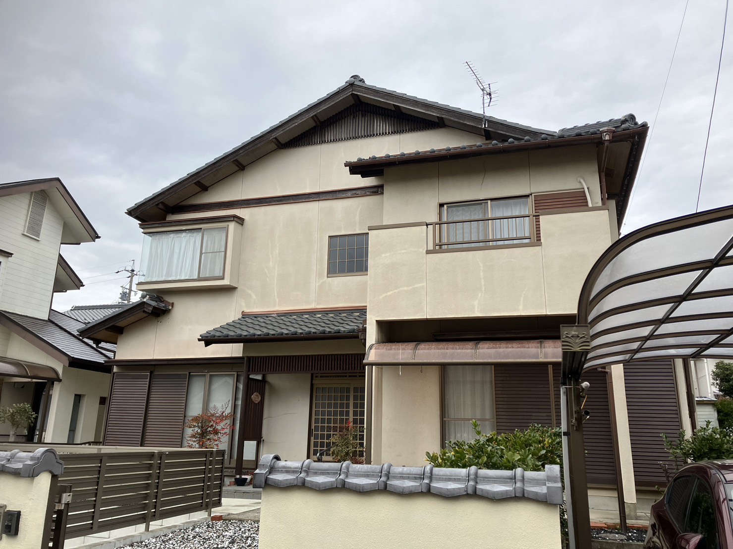 多治見市の外壁塗装、屋根塗装株式会社エスエスの施工事例Before