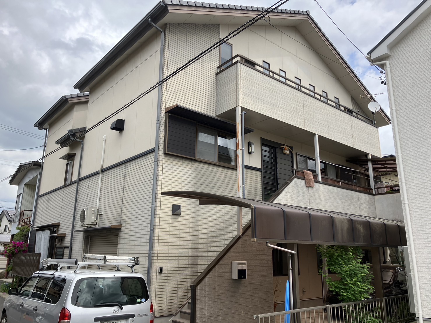 多治見市の外壁塗装、屋根塗装株式会社エスエスの施工事例Before