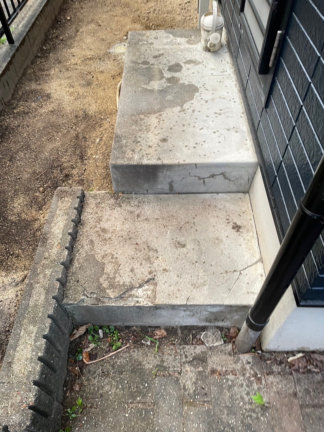 多治見市の外壁塗装、屋根塗装株式会社エスエスの施工事例作業画像